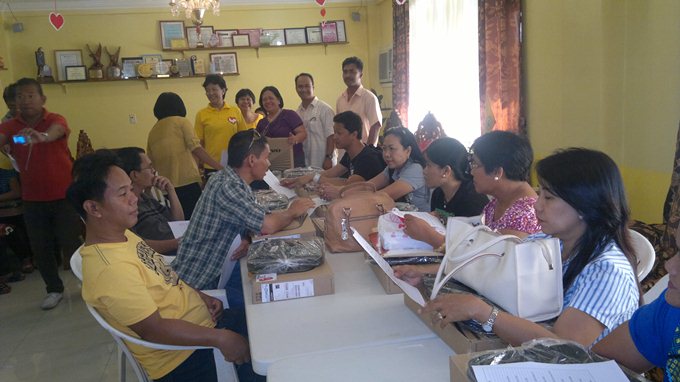 distribution-of-laptops-3