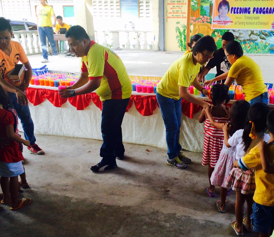 Feeding program at Sanchez-Cabalitian Elementary (13)