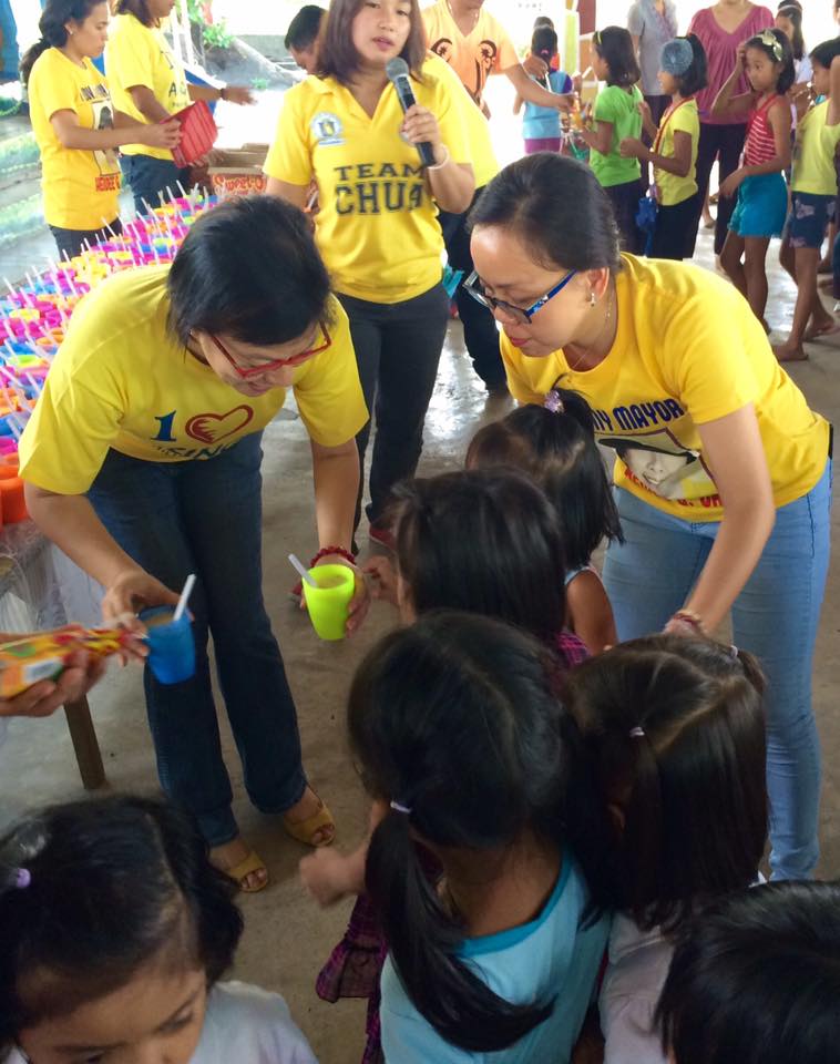 Feeding program at Sanchez-Cabalitian Elementary (29)