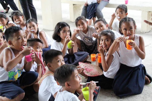 Feeding Program at Calepaan Integrated School (6)