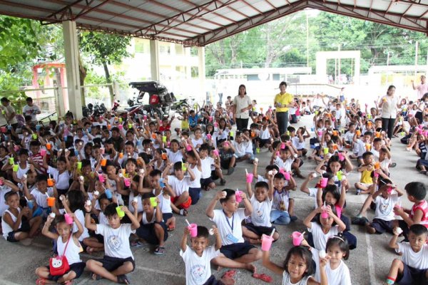 Feeding Program at Calepaan Integrated School (7)