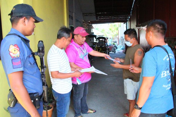 Mayor Carlos Lopez Jr muling binisita ang 21 barangay (1)