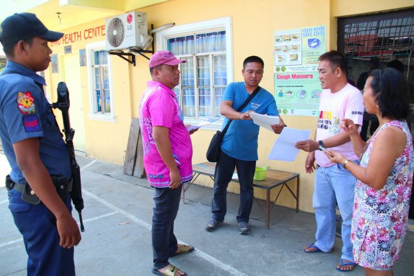 Mayor Carlos Lopez Jr muling binisita ang 21 barangay (15)