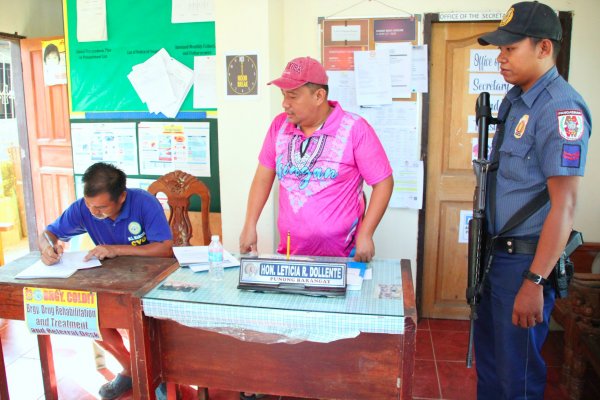 Mayor Carlos Lopez Jr muling binisita ang 21 barangay (5)