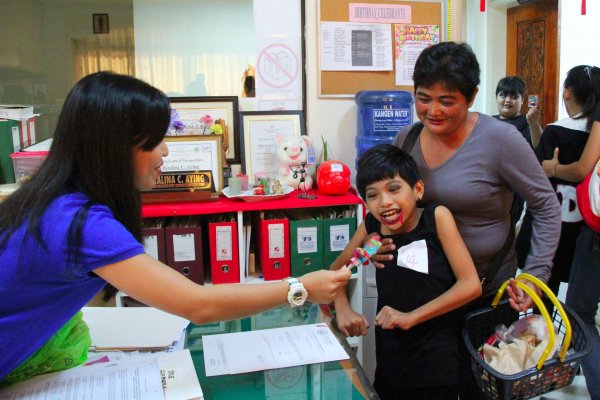 Trick of Treat ng mga bata sa STAC Asingan (10)